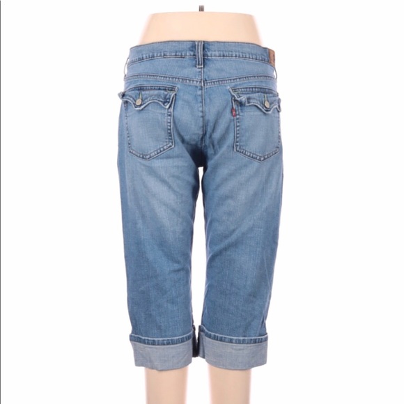 Levi’s - Picture 1 of 3